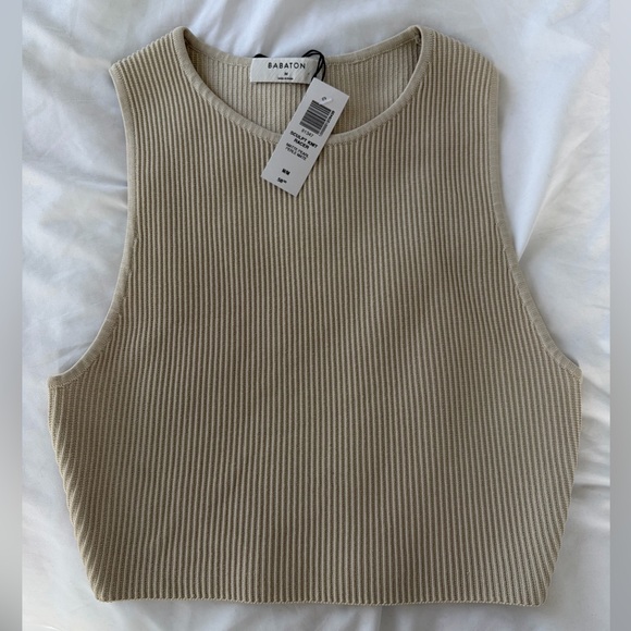 Aritzia Tops - NWT Aritzia Babaton Sculpt Knit Crop Tank